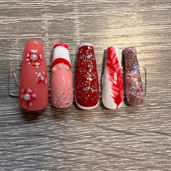 Custom hand painted nails - Picture 7 of 9